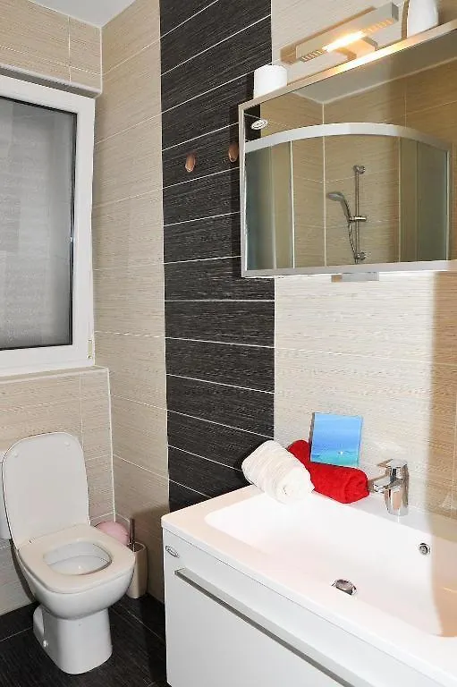 Apartment Apartman Ksenija Palit