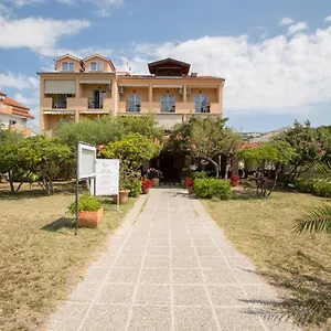 Hotel Tamaris, Palit